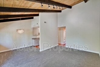 255 S Rengstorff Ave in Mountain View, CA - Building Photo - Building Photo