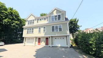 11 Sparhawk St in Boston, MA - Building Photo