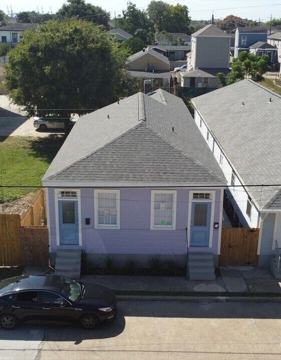 2318 St Andrew St in New Orleans, LA - Building Photo