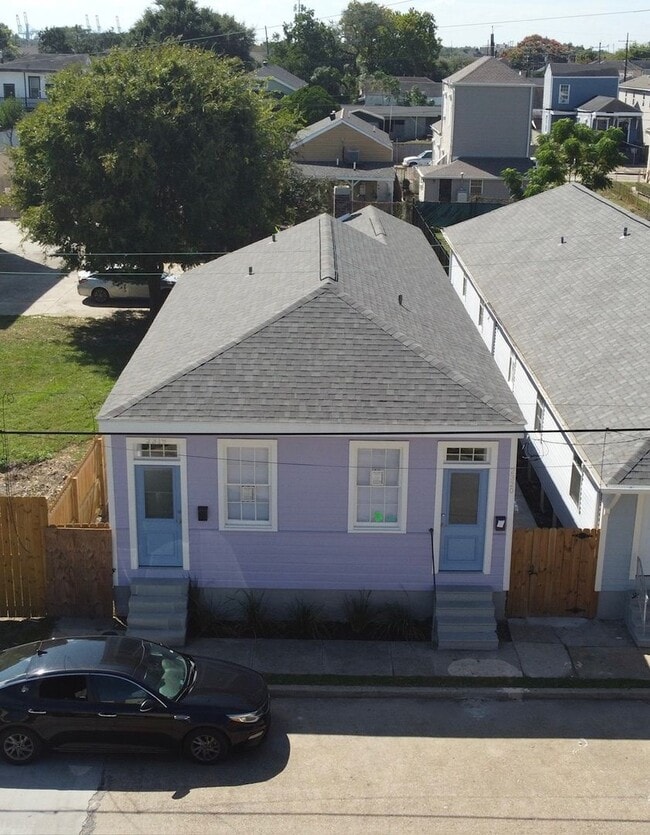 2318 St Andrew St