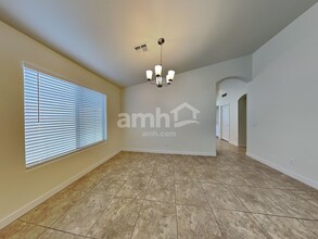 10412 W Albeniz Pl in Tolleson, AZ - Building Photo - Building Photo