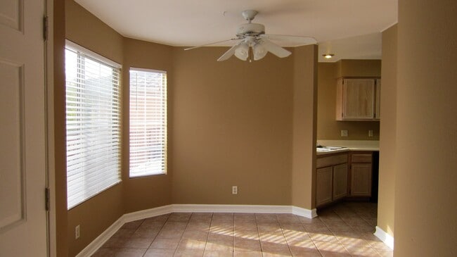 18692 Caminito Cantilena in San Diego, CA - Building Photo - Building Photo