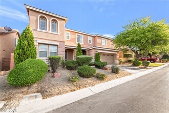 9721 Sienna Valley Ave in Las Vegas, NV - Building Photo - Building Photo