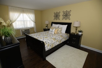 Delaware Heights in Ewing, NJ - Foto de edificio - Building Photo