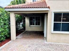 1113 Tupelo Way in Weston, FL - Building Photo - Building Photo