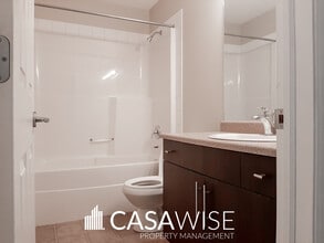 2208-344 44 Ave NW in Edmonton, AB - Building Photo - Building Photo