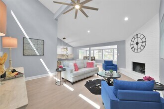 13 Moon Valley Ct in Conroe, TX - Building Photo - Building Photo