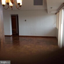 5831 Quantrell Ave in Alexandria, VA - Building Photo - Building Photo