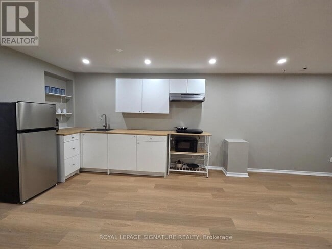 property at 971 Ledbury Crescent