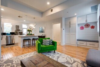 508 Madison St, Unit #2 in Nashville, TN - Foto de edificio - Building Photo