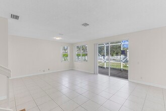 872 Tanglewood Cir in Weston, FL - Building Photo - Building Photo