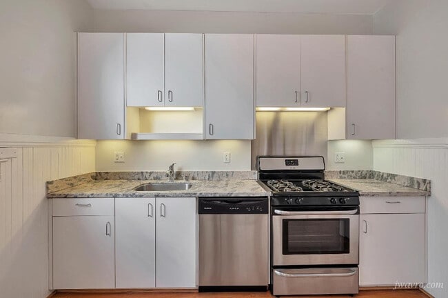 property at 1630 California St