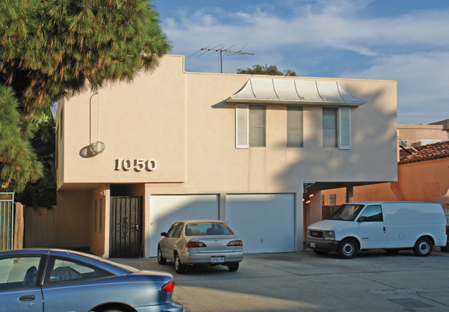 1050 S Shenandoah St in Los Angeles, CA - Building Photo - Building Photo