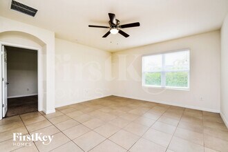 4406 SW 9th Ave in Cape Coral, FL - Foto de edificio - Building Photo