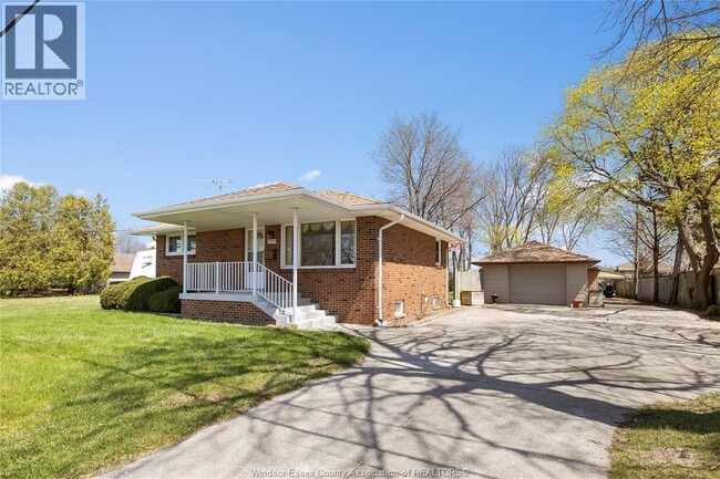 property at 2990 Pillette Rd