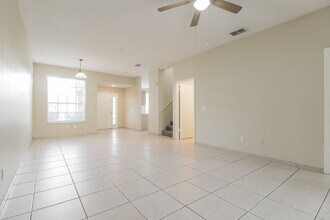 14580 Laguna Beach Cir in Orlando, FL - Building Photo - Building Photo