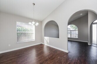 16444 Coopers Hawk Ave in Clermont, FL - Foto de edificio - Building Photo