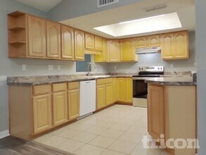 2612 E Glade Ave in Mesa, AZ - Building Photo - Building Photo