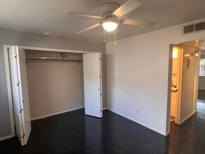816 Ortiz Dr SE in Albuquerque, NM - Building Photo - Building Photo