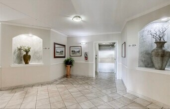 3501 E 103rd Cir in Thornton, CO - Foto de edificio - Building Photo