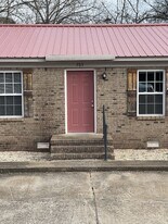 263 Bayless St in Pulaski, TN - Building Photo