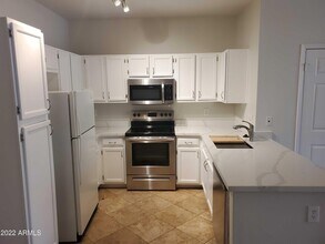 7009 E Acoma Dr in Scottsdale, AZ - Building Photo - Building Photo