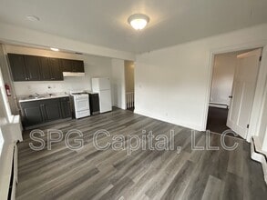 203 W North St in Carlisle, PA - Foto de edificio - Building Photo