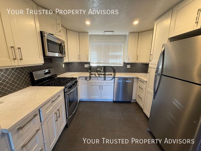 property at 526 S Tulip St