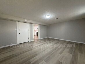 2442 Vine St in Lincoln, NE - Building Photo - Building Photo