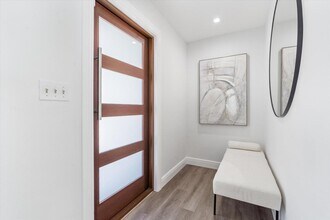 714 SW 25th Ave in Boynton Beach, FL - Building Photo - Building Photo