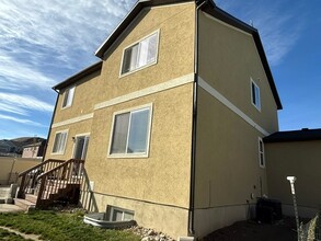7013 W Harvest Skies Ct in West Jordan, UT - Building Photo - Building Photo