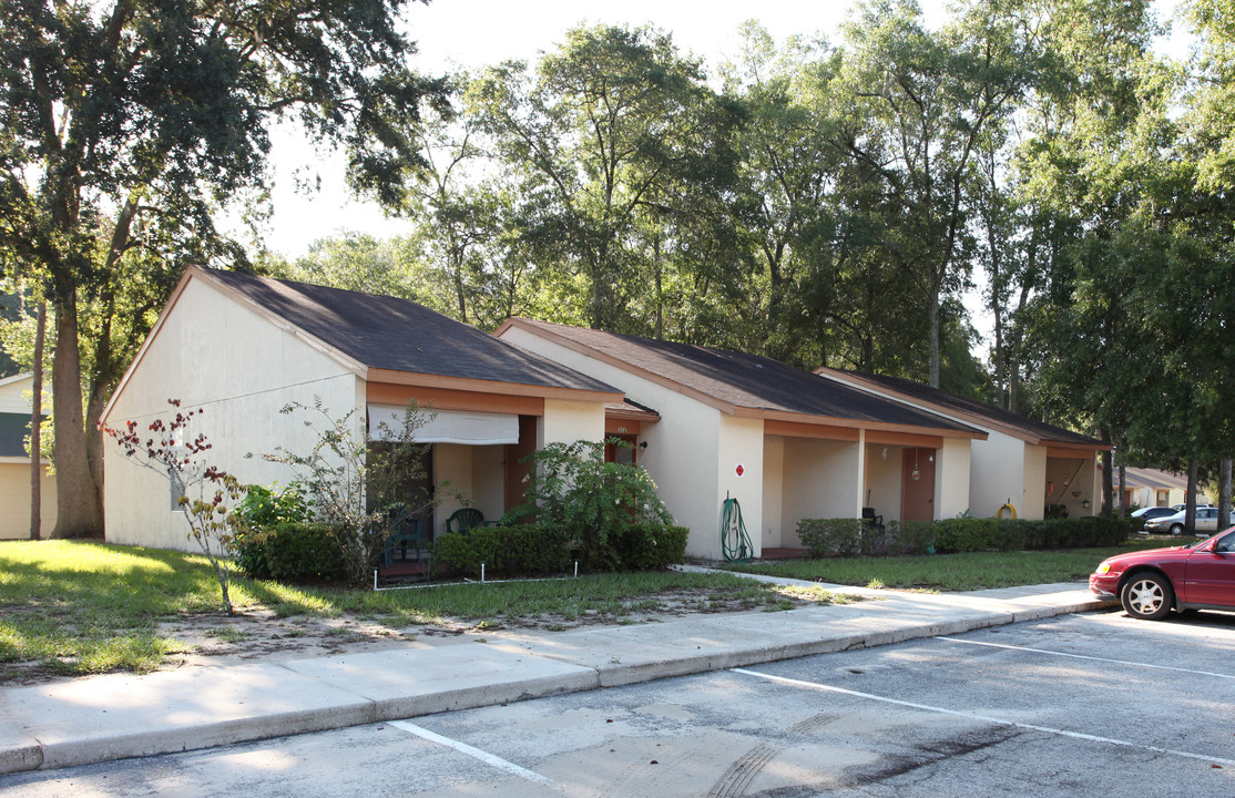 St Johns River Apartments in Palatka, FL - Foto de edificio