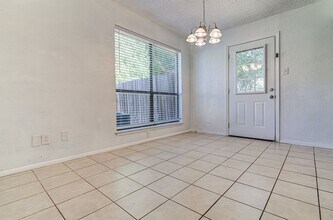 1202 Westcott Dr in Round Rock, TX - Building Photo - Building Photo