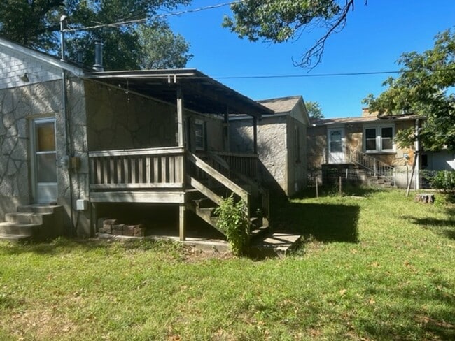 3109 E 11th St in Joplin, MO - Building Photo - Building Photo