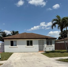 13485 SW 284th St in Homestead, FL - Building Photo - Building Photo