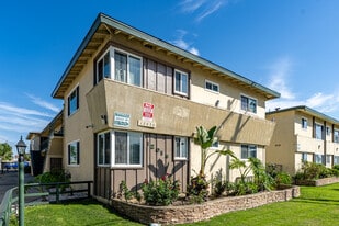 12036 S Vermont Ave in Los Angeles, CA - Building Photo