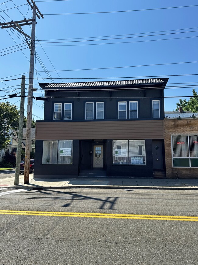 65 Leroy St, Unit 2