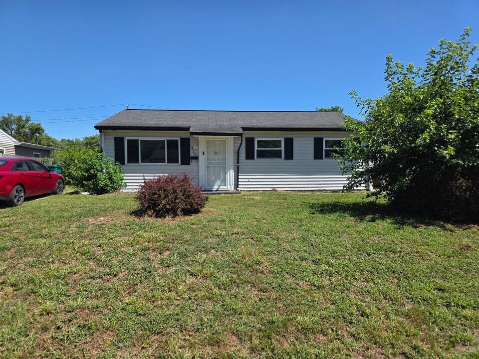 1425 Williams St in Sauget, IL - Building Photo
