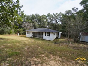 2059 Otis Wallace Ln in Tallahassee, FL - Building Photo - Building Photo