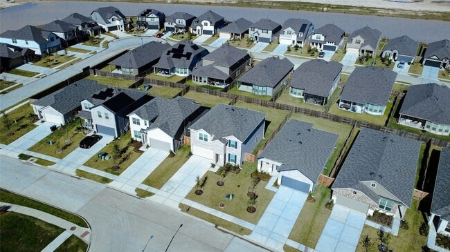 15317 Dapple Blf Ln in Conroe, TX - Foto de edificio - Building Photo