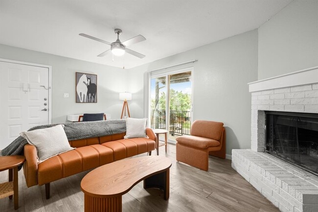 property at 6812 S Congress Ave