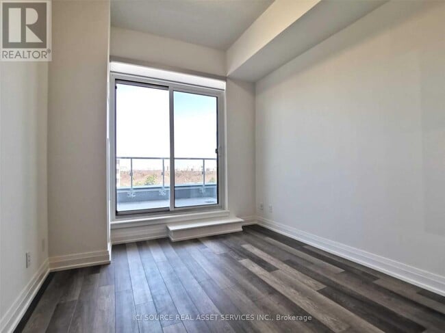 3121-3121 Sheppard Ave E in Toronto, ON - Building Photo - Building Photo