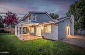 1696 Shadow Oaks Pl in Thousand Oaks, CA - Building Photo - Building Photo