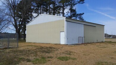 5251 NC-43 in Greenville, NC - Building Photo - Building Photo