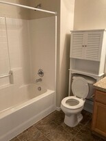 1166 W Woodchest St in Meridian, ID - Building Photo