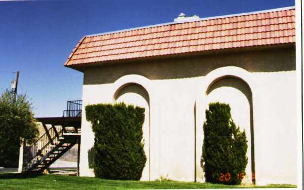 1724 Cordoba Ln in Las Vegas, NV - Foto de edificio - Building Photo