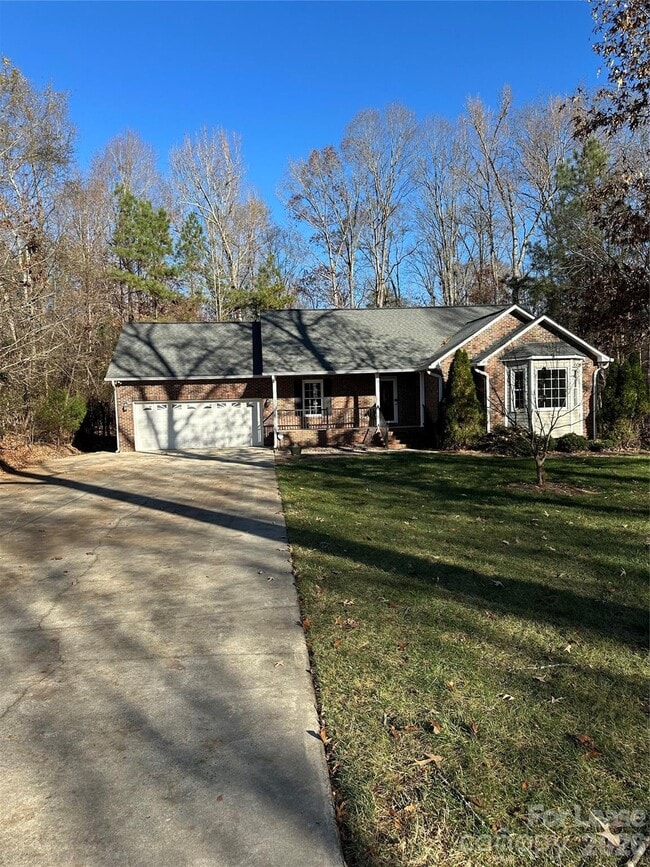 124 Moonlight Way in Belmont, NC - Building Photo - Building Photo