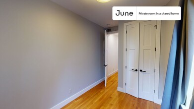 679 Halsey St in New York, NY - Building Photo - Building Photo