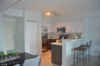 3880 NE 6th Ave-Unit -# 535 in Miami, FL - Foto de edificio - Building Photo