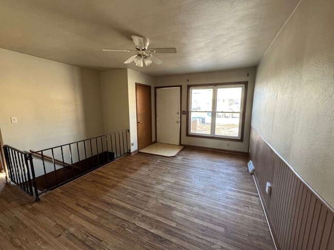 2607-2609 Magnolia Dr in Bettendorf, IA - Building Photo - Building Photo